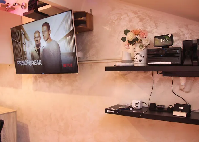 Brera Center - Tube Airport And Train Garibaldi Fs - Speed Spring Vibe - Taxi-no-need * Milán