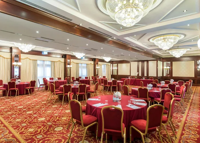 米兰市中心莱昂纳多酒店