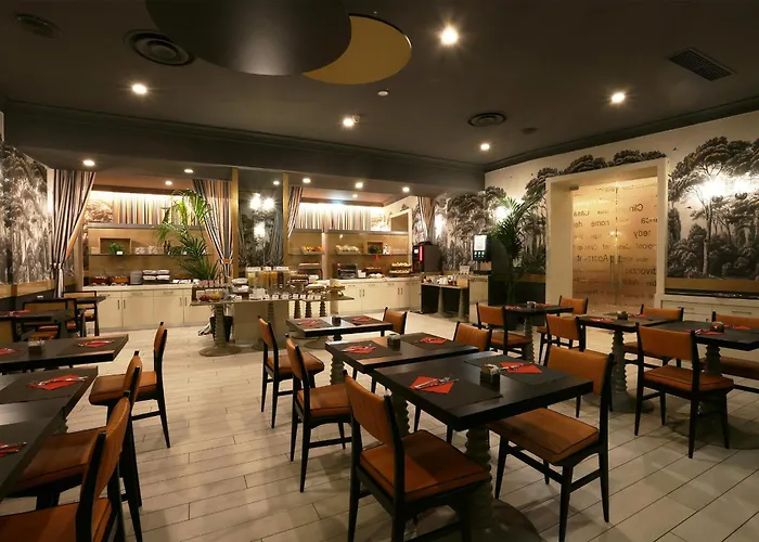 米兰市中心莱昂纳多酒店 酒店