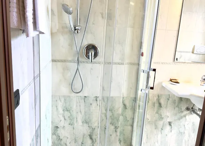 Molise 2 Hotel Milan