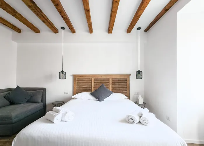 Navigli - Porta Genova * Milan