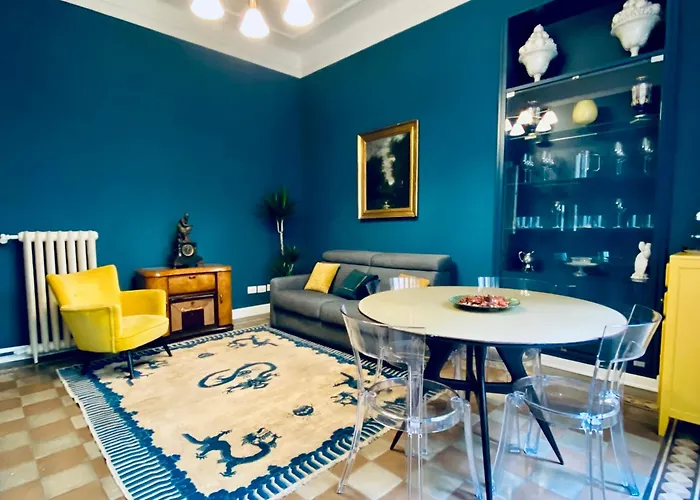 Luro - Elegant Liberty *