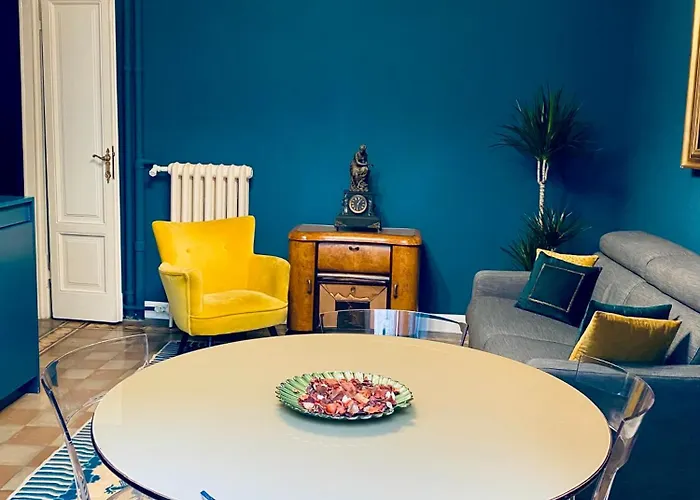 Luro - Elegant Liberty *