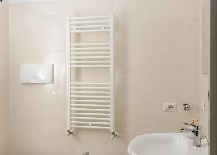Apartment Artstay Exclusive Near Train Metro, Parking *