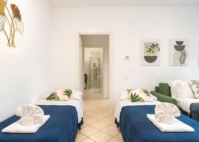 Ourjoy & Skyjoy Units - Via M Gioia, 47 - Wifi, 1 Private Parking, Station, Apartmán