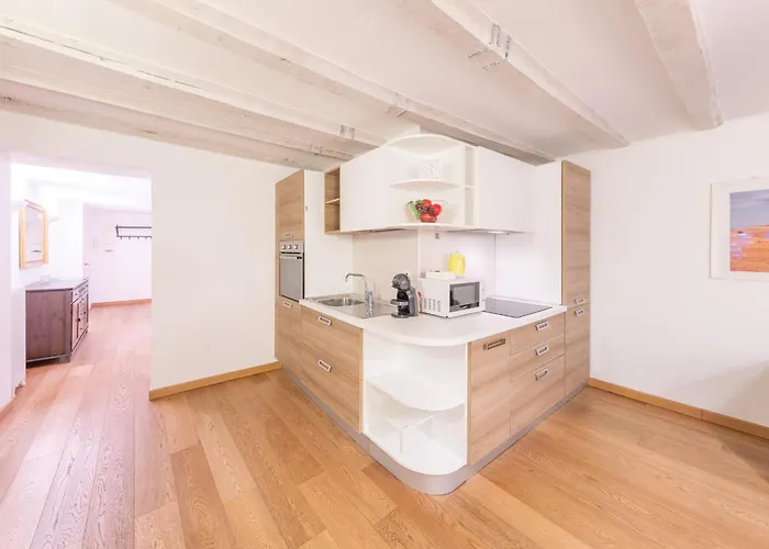 Brera-moscova Duomo 15 Minuti A Piedi Milán