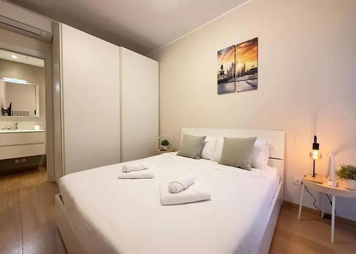 Citylife, Sempione, Near Gerusalemme Metro * Milán