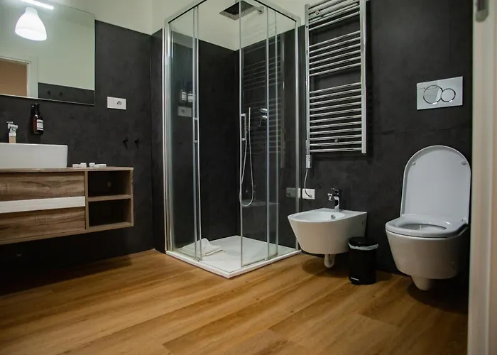 Spacious Design Konukevi 4*