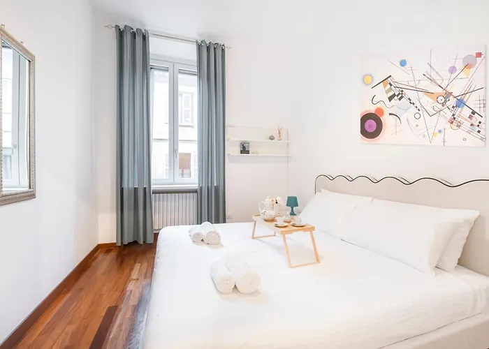 Easylife - - Lazzaro Papi 3 - Porta Romana