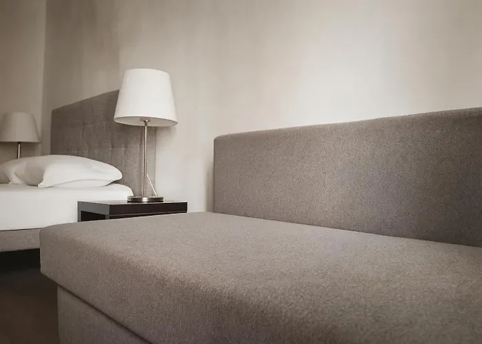 Casa - And - Duomo's Whisper, Balcony Milánó