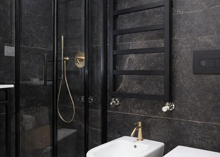 Navigli Nest Renovated With Balcony On The Naviglio Apartmán