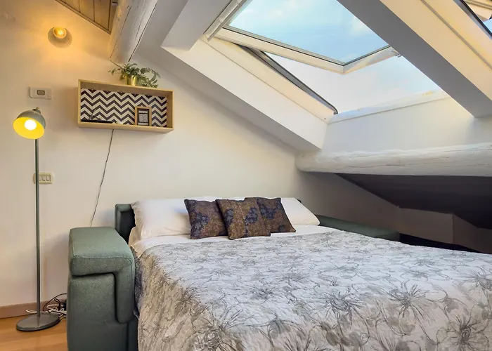 Station 5 Min The Skyshouse *