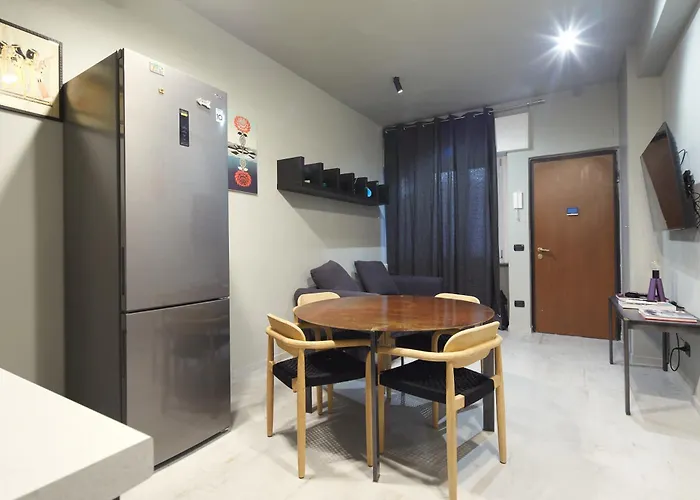 Brand New Steps From Citylife, Sempione, Allianz Mico - Metro Domodossola - Metro Portello - Tram Right Outside To Duomo, Brera, Cadorna Reachable In 15 Min Apartment Milan