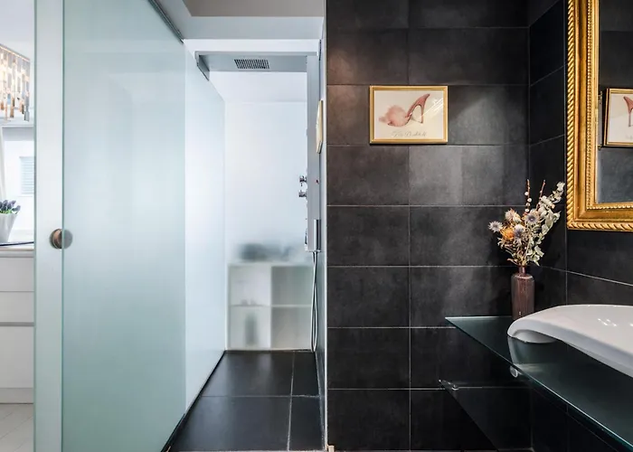 Apartment The Boutique - Duomo Luxury - Private Parking - Galleria - Center