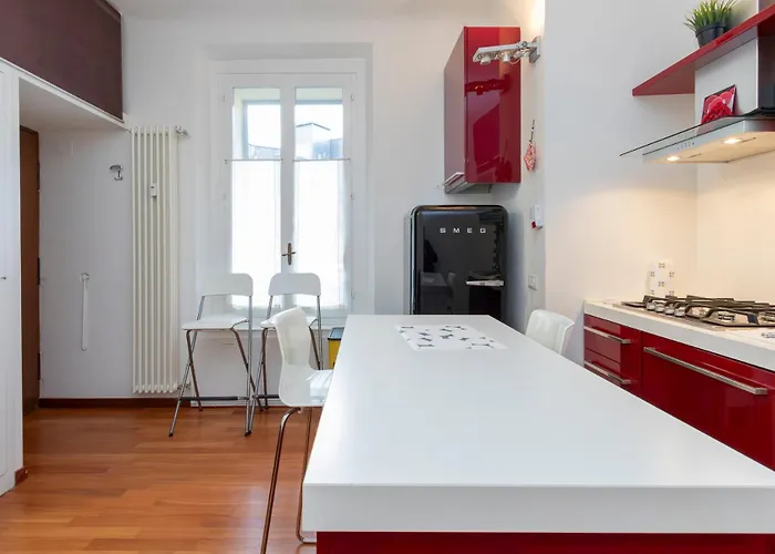 I-host - Ugo Bassi