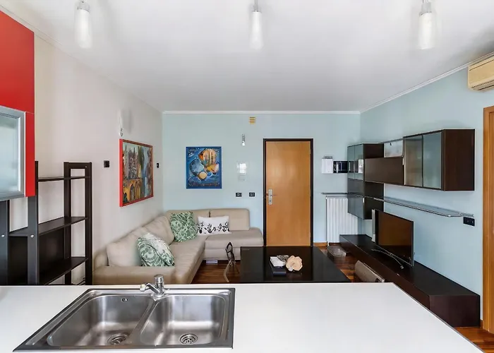 Modern With Jacuzzi, Terrace And Private Garage Apartament *