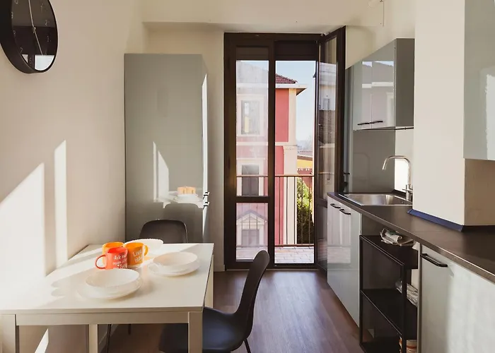 Luminoso Trilocale Vicino Stazione E M3 Rogoredo Ideale Per Lavoro Milan