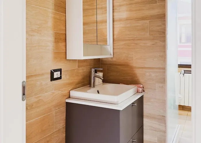 Luminoso Trilocale Vicino Stazione E M3 Rogoredo Ideale Per Lavoro *