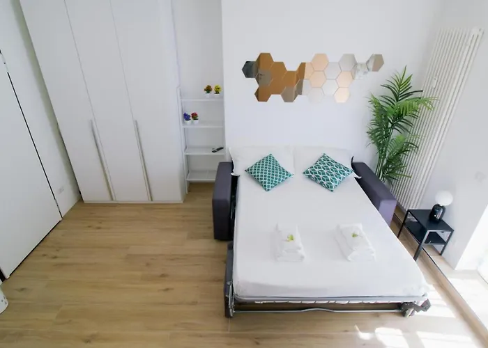 Navigli - Free Wifi Milan