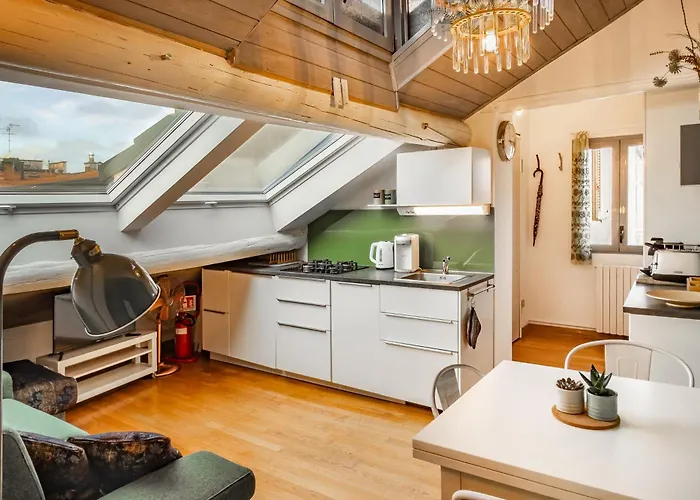 Station 5 Min The Skyshouse *