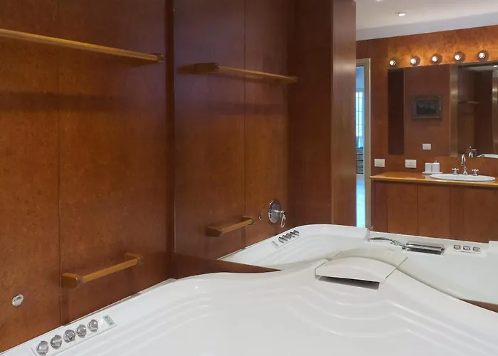 Comecasa Monte Napoleone Exclusive * Milán