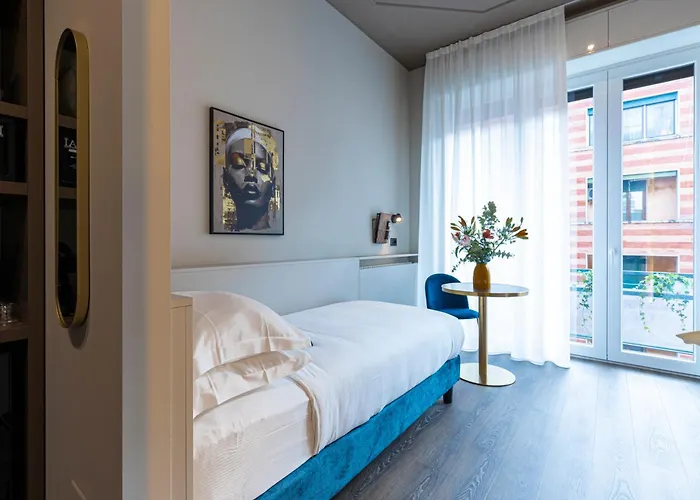 Hotel Ah - Collezione Brera