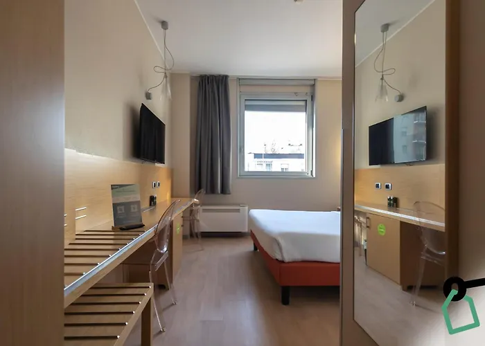 Hotiday Navigli Hotel