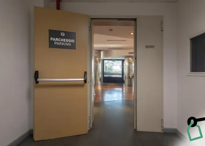 Hotiday Navigli Hotel 4*