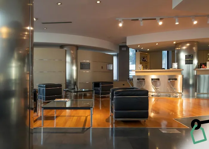 Hotel Hotiday Navigli 4*