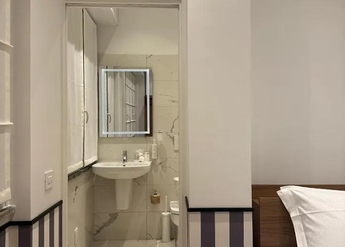 Homa Certosa District Hotell