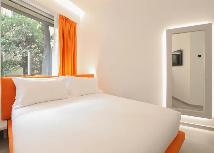 ホテル The Grove *