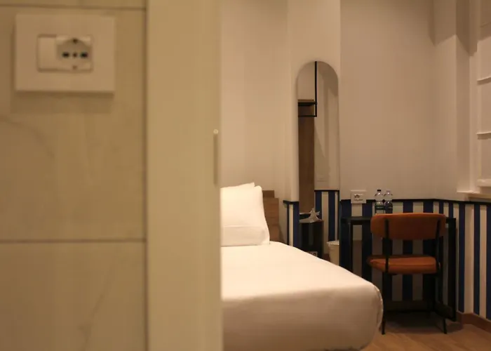 Hotell Homa Certosa District