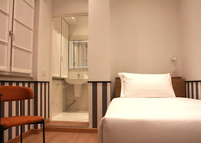 Homa Certosa District Hotel 2*