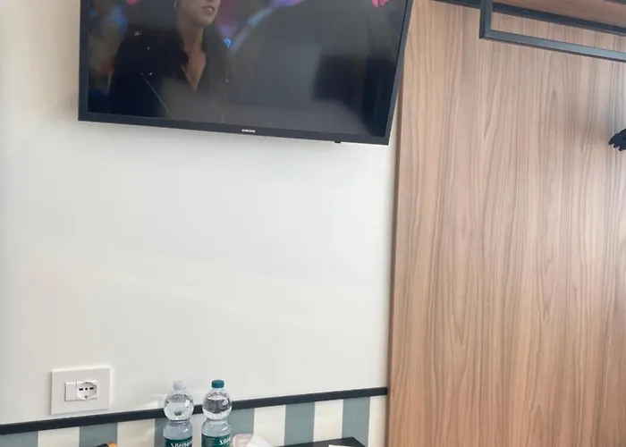 Homa Certosa District 2*