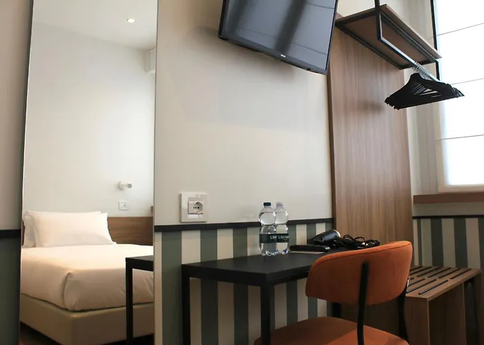 Homa Certosa District Hotell