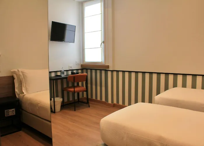 Hotell Homa Certosa District 2*