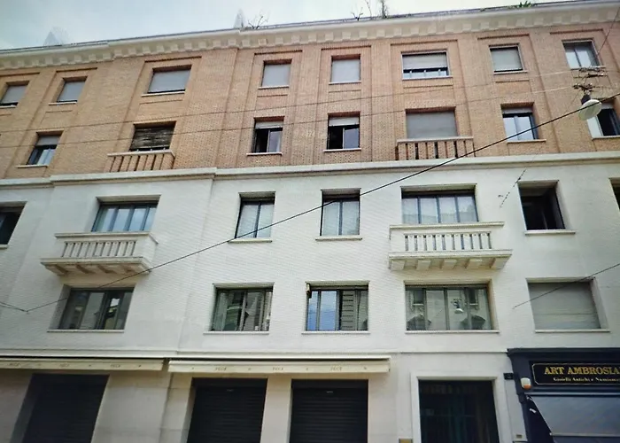 Oda ve Kahvaltı Davy Place Ub1 Milano