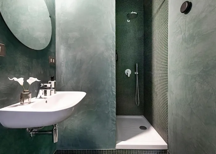 Easylife - In Via Della Spiga Milano