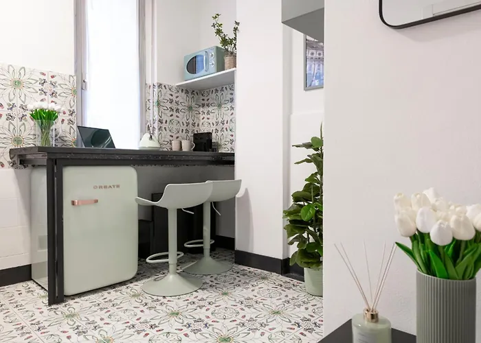 Easylife - In Via Della Spiga 4* Milano