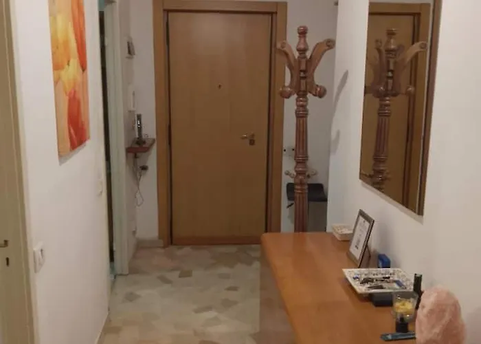 Stanza Matrimoniale Comoda, A 5 Minuti A Piedi Dalla Metro, Perfetta Per Muoversi A * Mailand