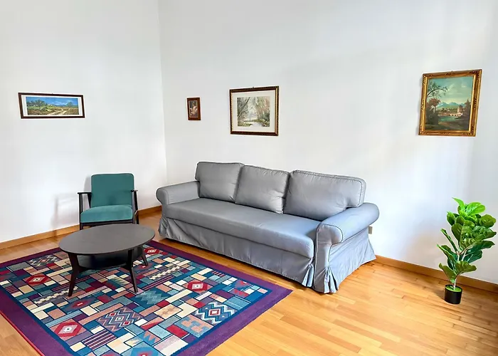 Willa Rainbow District Mood