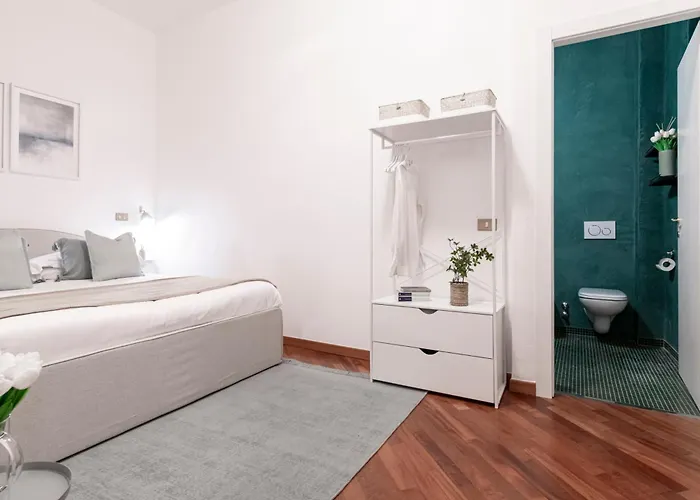 Pensionat Easylife - In Via Della Spiga 3*