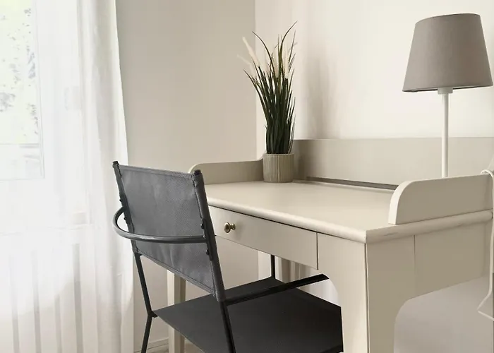 Solari Design District- 4 Mega Siute *