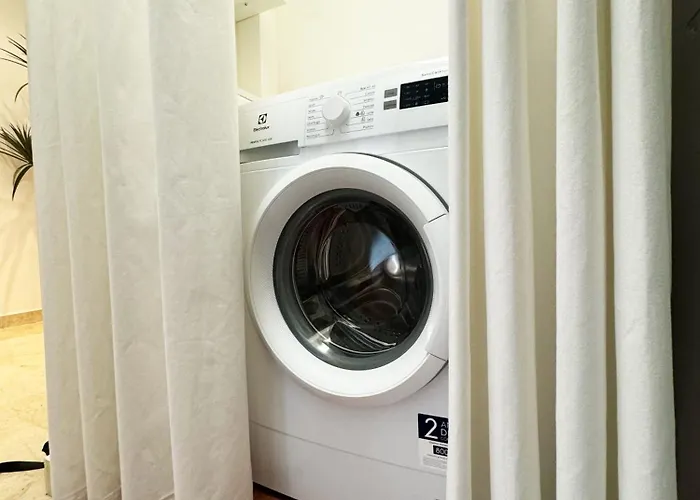 Solari Design District- 4 Mega Siute Nyaraló *