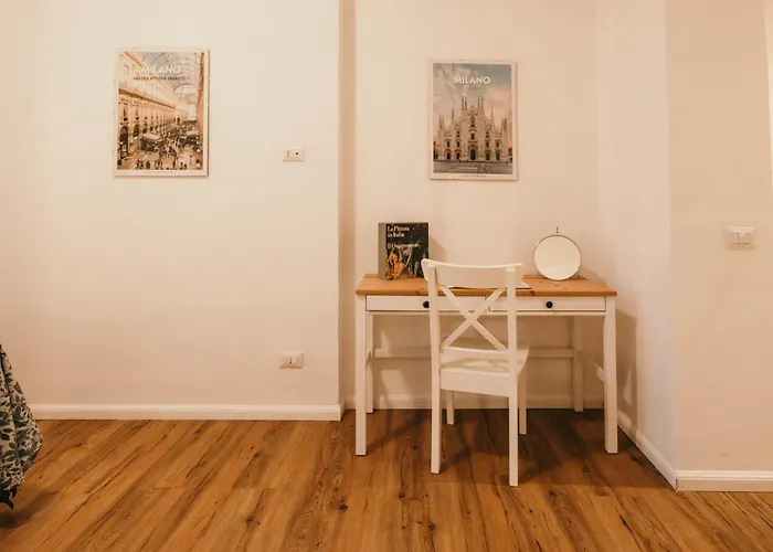 Casa De Amicis - Lakeside L&b Guest house