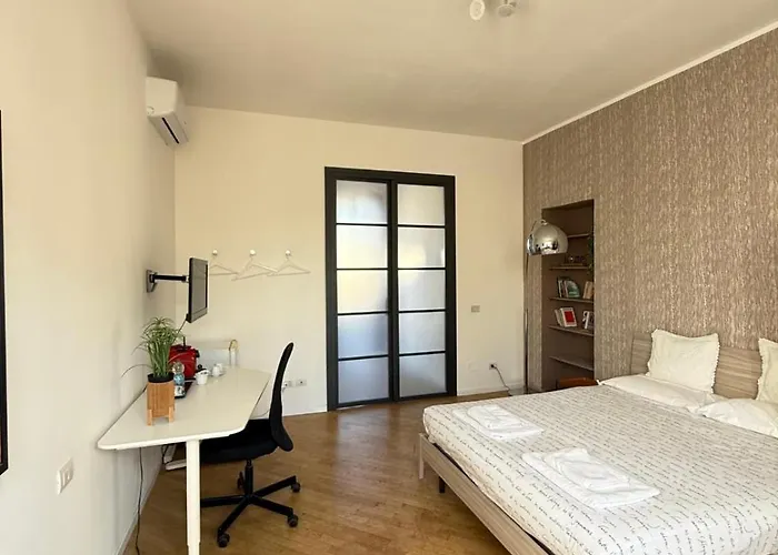 Freguglia - Attico Con Vista Duomo Affittacamere 3*