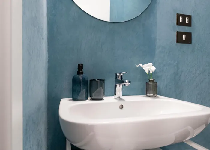 Πανσιόν Easylife - In Via Della Spiga 4*