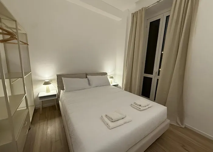 Vakantiehuis Newly Renovated 2br Near Bocconi & Metro *