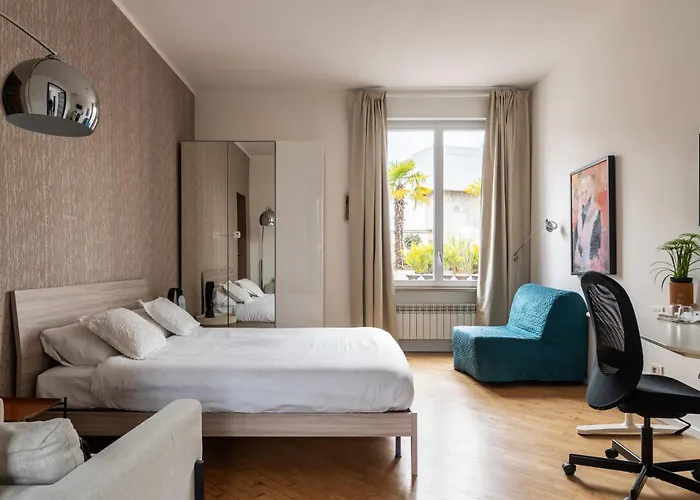 Guest house Freguglia - Attico Con Vista Duomo 3*