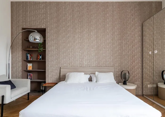 Freguglia - Attico Con Vista Duomo 3* Milan